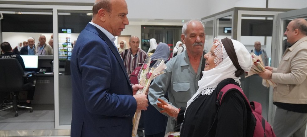  UMRE ZİYARETİNDE İKİNCİ KAFİLE YURDA DÖNDÜ