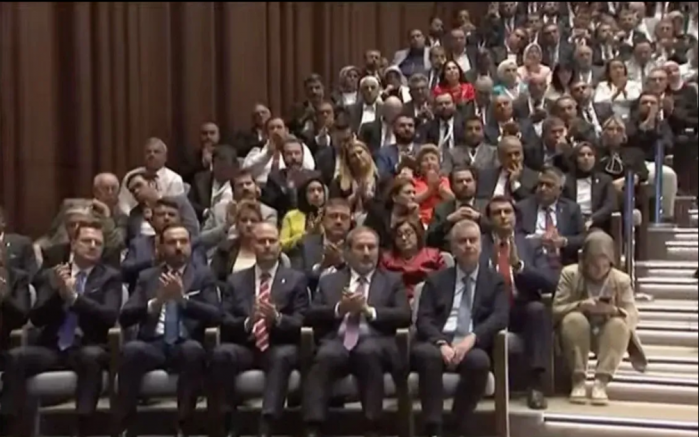 Umut Yılmaz, AK Parti Genel MerkezindeUmut Yılmaz, AK Parti Genel Merkezinde