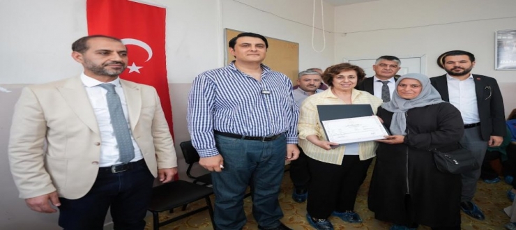 Umut Yılmaz takdim etti