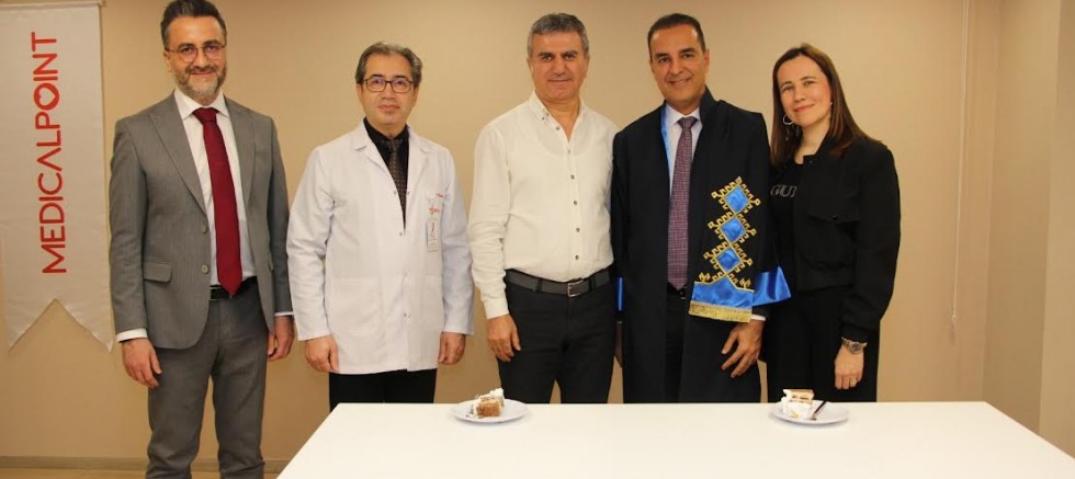 Üroloji Uzmanı Doç. Dr. Mehmet Solakhan, Profesörlük Unvanını Aldı