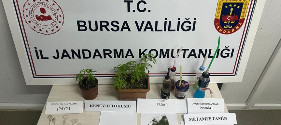 Uyuşturucu partisine sürpriz yapıldı!