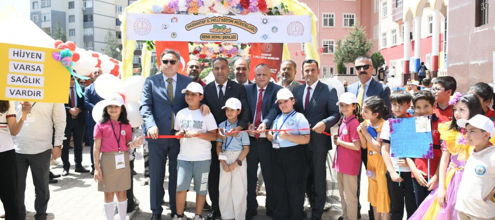 YAŞAM BECERİLERİ ŞENLİĞİ RENKLİ GÖRÜNTÜLERE SAHNE OLDU