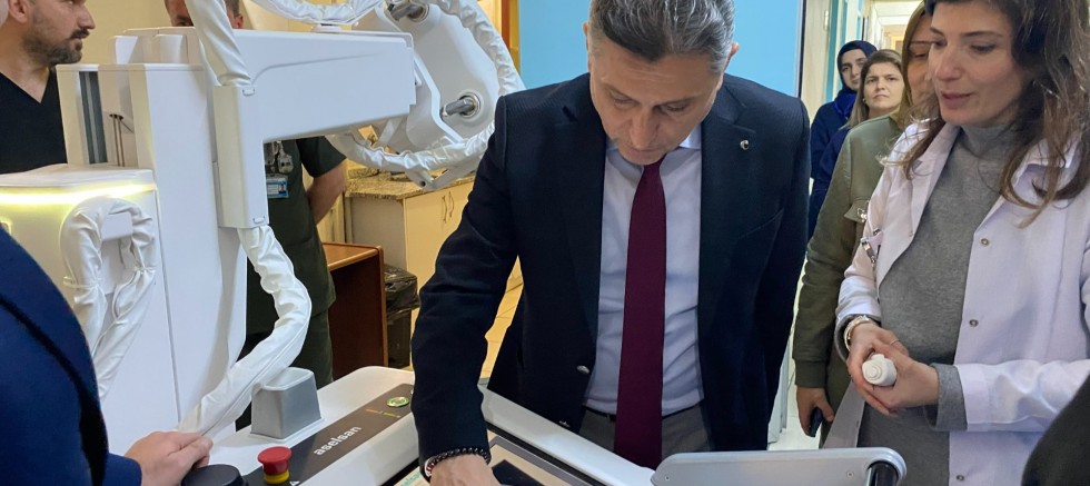Yerli ve Milli Mobil Dijital Röntgen Cihazı Gaziantep’te Hizmete Başladı