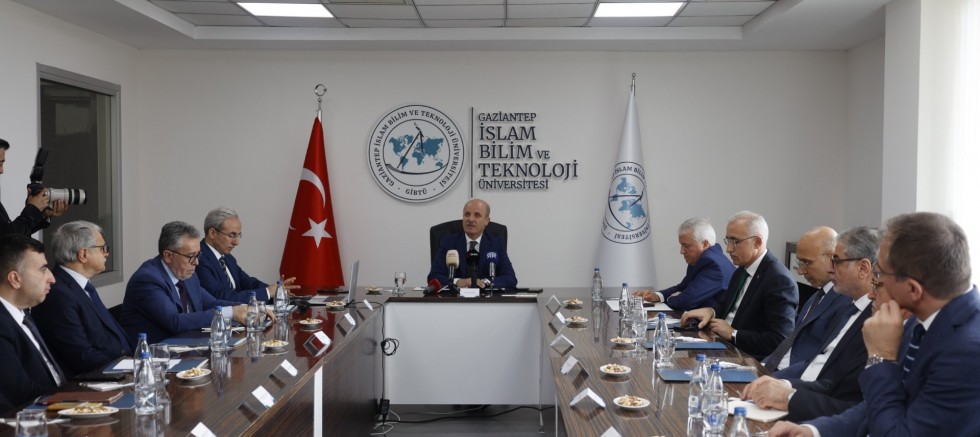 YÖK Başkanı Prof. Dr. Erol Özvar GİBTÜ’yü Ziyaret Etti